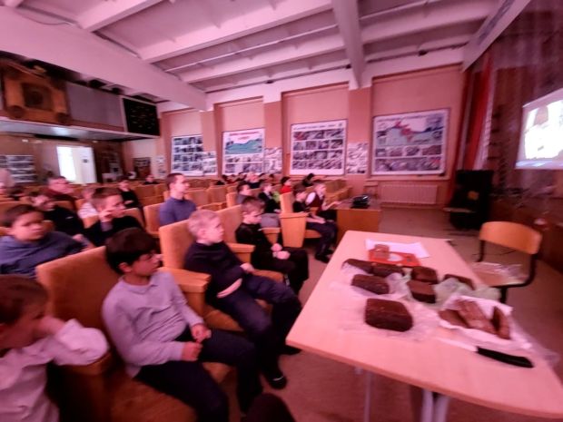 Уроки мужества прошли в Клубе юных техников