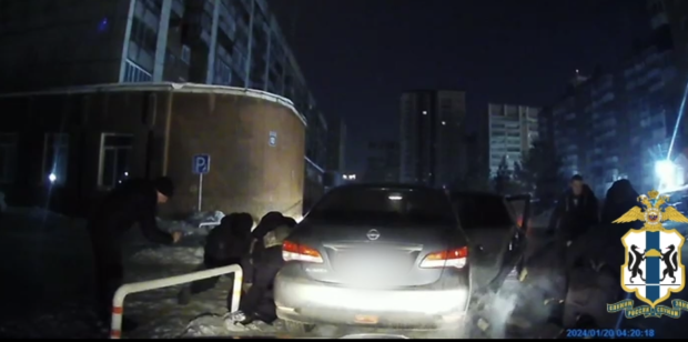 Трёх лжетаксистов задержали в Новосибирске