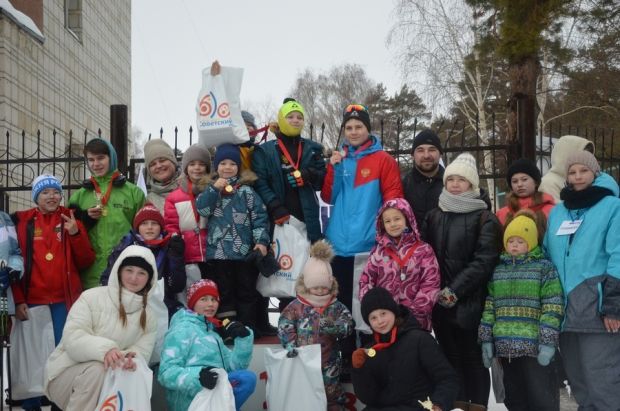 Около 50 жителей Советского района участвовали в лыжной гонке на ОбьГЭС