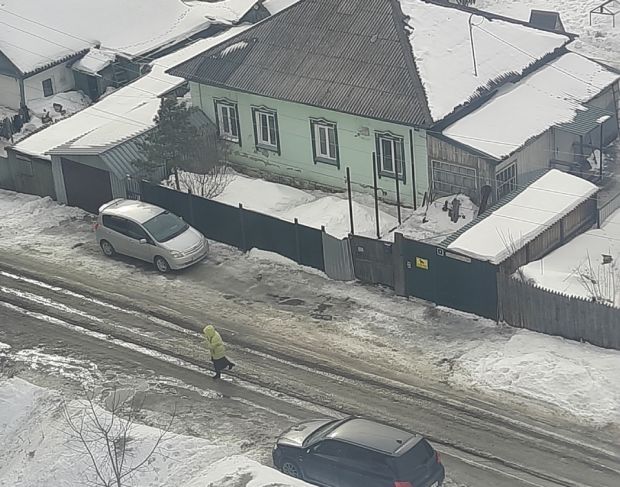 Районы Новосибирска получат деньги на вывоз снега из частного сектора