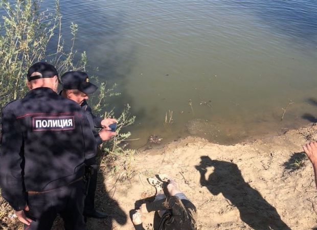 Труп мужчины нашли в водоеме около ЗЖБИ на Шлюзе