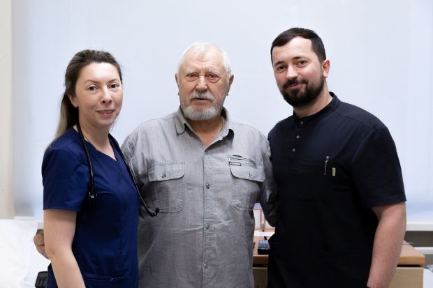 В Центре Мешалкина прооперировали пожилого пациента с проблемами сосудов