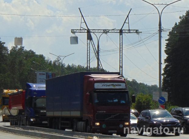 Транзитные маршруты для грузовиков организуют в Новосибирске