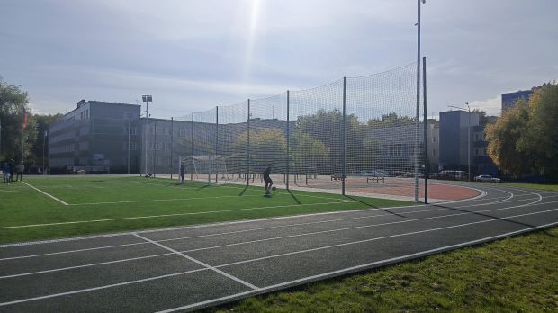 Открыли стадион образовательного центра «Горностай»