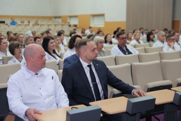 Назначен новый директор Центра имени Мешалкина