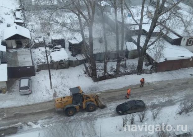 На уборку Новосибирска вышли около 660 единиц техники