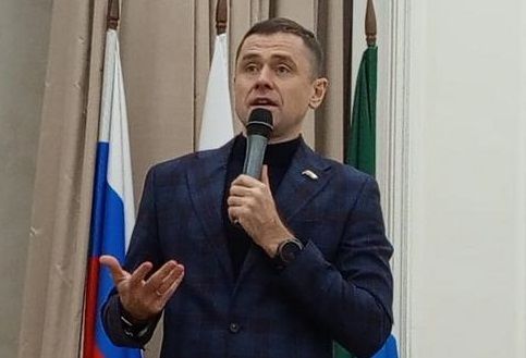 Депутат Александр Аксёненко высказался за свободу пользования мессенджерами