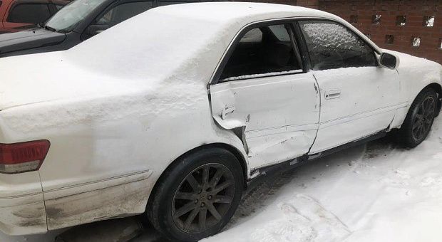 В Нижней Ельцовке обнаружен брошенный автомобиль