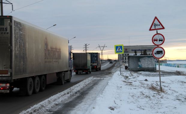 В Новосибирске ужесточают ограничения для большегрузов