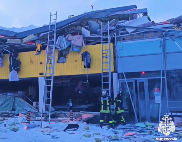 Обрушившийся ТЦ был возведен самовольно