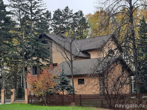 Академик Асеев требует применить принцип эстоппель по его жилью