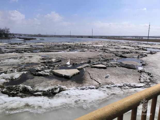 Более 700 человек в зоне риска: какие поселения может подтопить в ближайшие дни