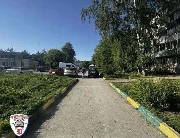 Ребёнка на велосипеде сбили в микрорайоне ОбьГЭС