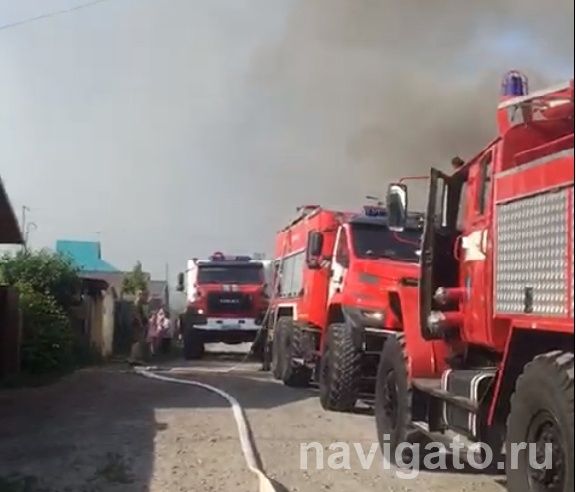 Минус баня и два сарая: пожар в СНТ «Темп» охватил два участка